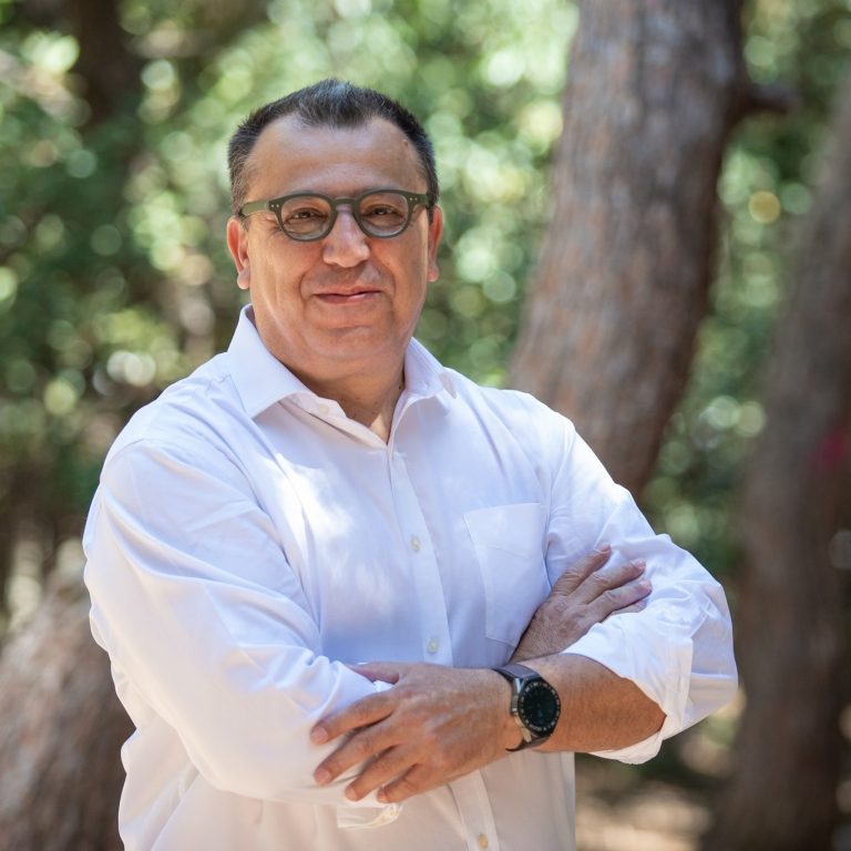 Χρόνης Ακριτίδης: «Η Αθήνα δεν συγκρίνεται με καμία άλλη πρωτεύουσα»