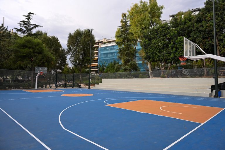Ολοκληρώθηκαν οι εργασίες ανακαίνισης εννέα ανοιχτών γηπέδων μπάσκετ