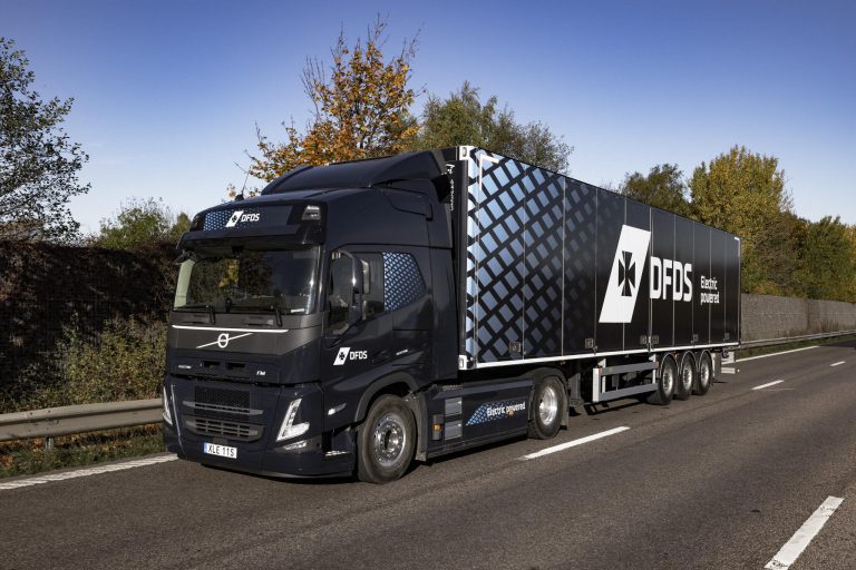 Η Volvo λαμβάνει παραγγελία για 100 ηλεκτρικά φορτηγά από την DFDS