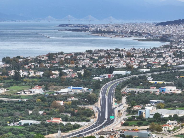 Παραδόθηκε στην κυκλοφορία το τελευταίο τμημα του αυτοκινητόδρομου Πάτρα -Πύργος