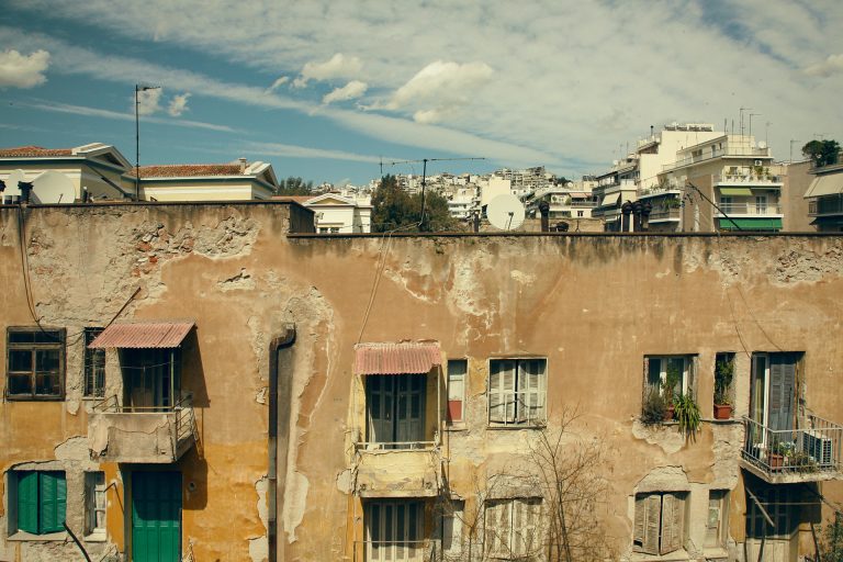 Ψέματα και αλήθειες για τα Προσφυγικά της Λεωφόρου Αλεξάνδρας-βίντεο του Περιφερειάρχη Αττικής, Νίκου Χαρδαλιά